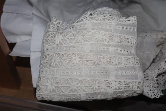 Various Brussels bobbin lace collars, a tape lace trim and mixed embroidered mats and linens